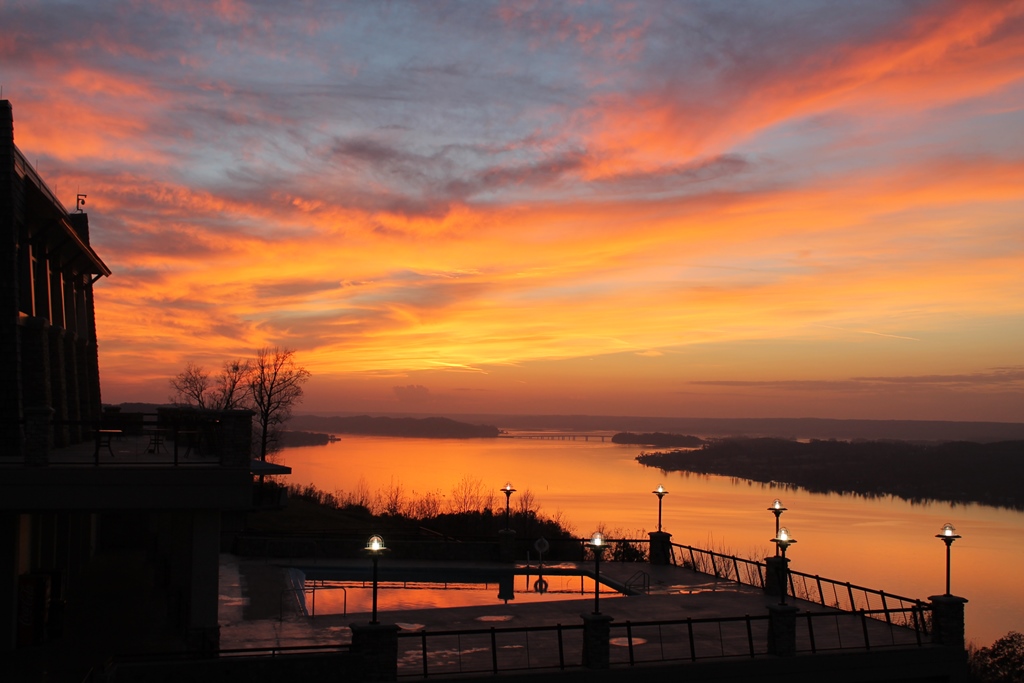 Sunset over Lake Guntersville State Park Lodge